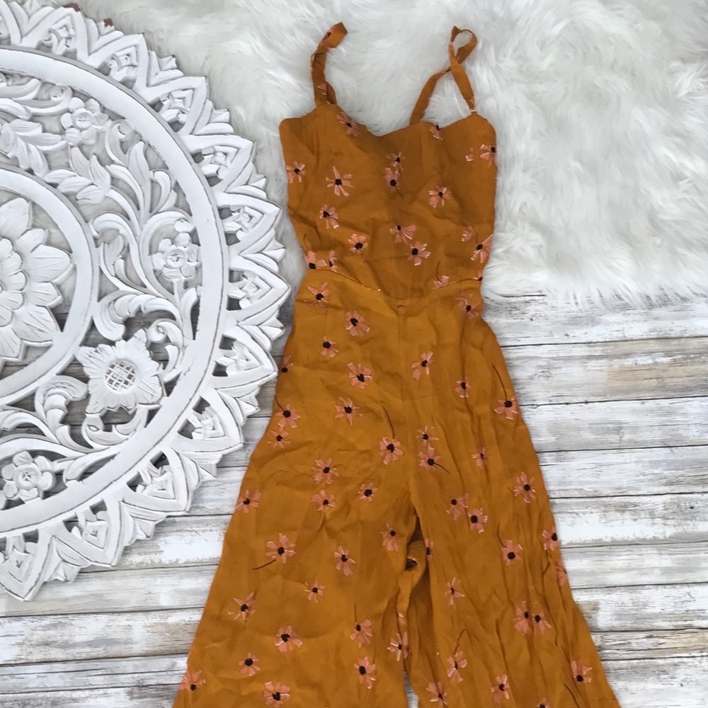 Faithfull the Brand Playa Jumpsuit - Picture 5 of 8